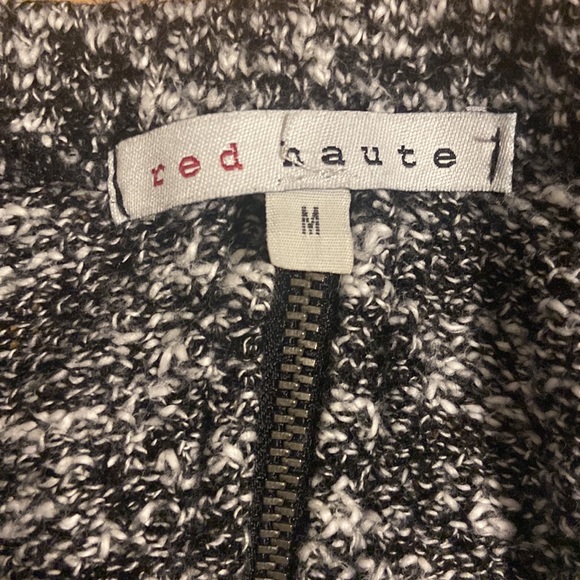 V neck sweater - Red Haute - Medium - Picture 2 of 6